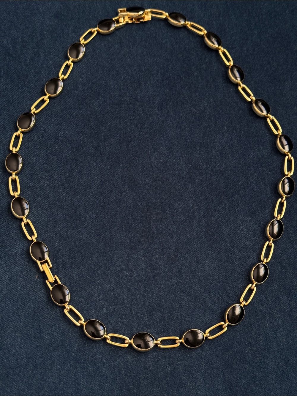 Vintage Gold tone With black stone‎ accents Necklace